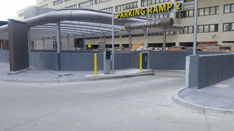 photo showing entrance to Hospital Parking Ramp #2